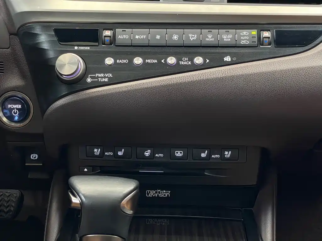 Lexus ES 2021 300h Executive Edition купить на сайте DeffCars