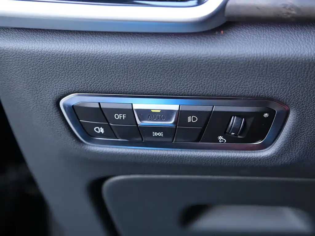 BMW X5 2022 facelift xDrive 30Li exclusive M sports package купить на сайте DeffCars