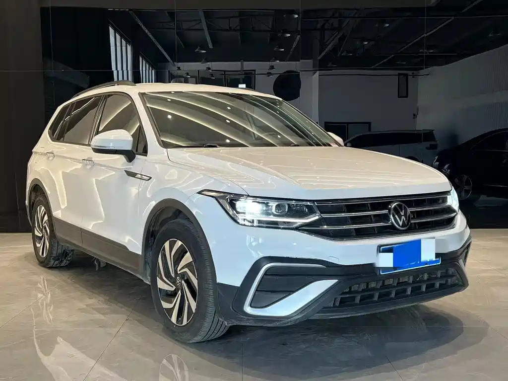 Tiguan L 2022 330TSI automatic two-wheel drive comfort version купить на сайте DeffCars