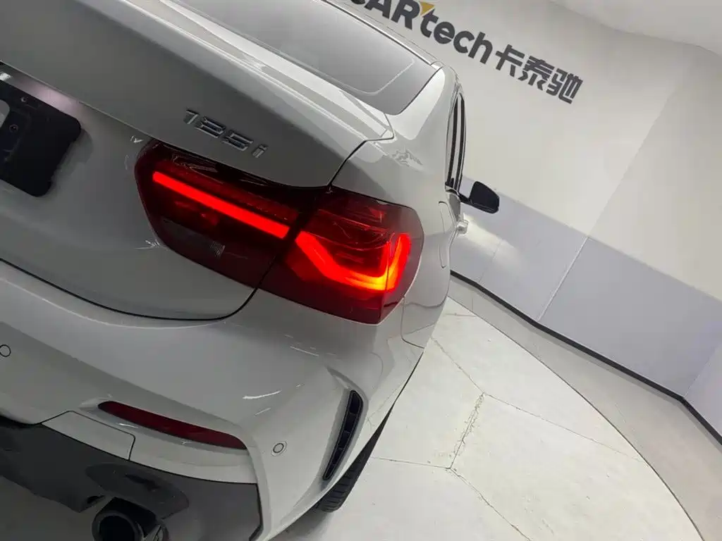 BMW 1 Series 2023 125i M Sports Night Edition купить на сайте DeffCars