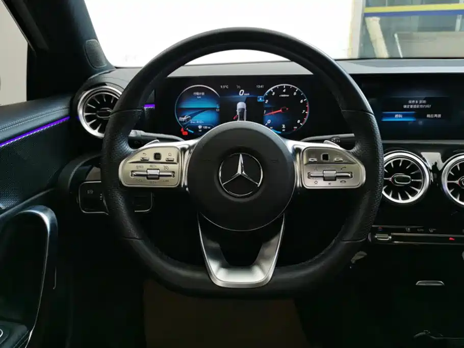 Mercedes-Benz A-Class 2022 Model 2 A 200 L Sports Sedan Fashionable купить на сайте DeffCars