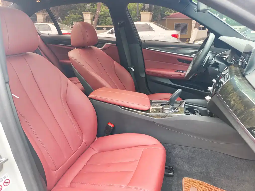 BMW 5 Series 2019 facelift 530Li leading M sports package купить на сайте DeffCars