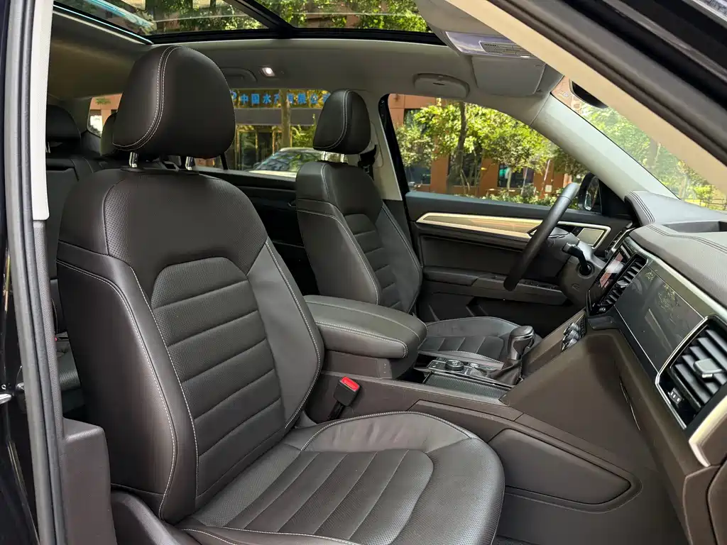 TERAMONT 2020 380TSI four-wheel drive luxury version National VI купить на сайте DeffCars