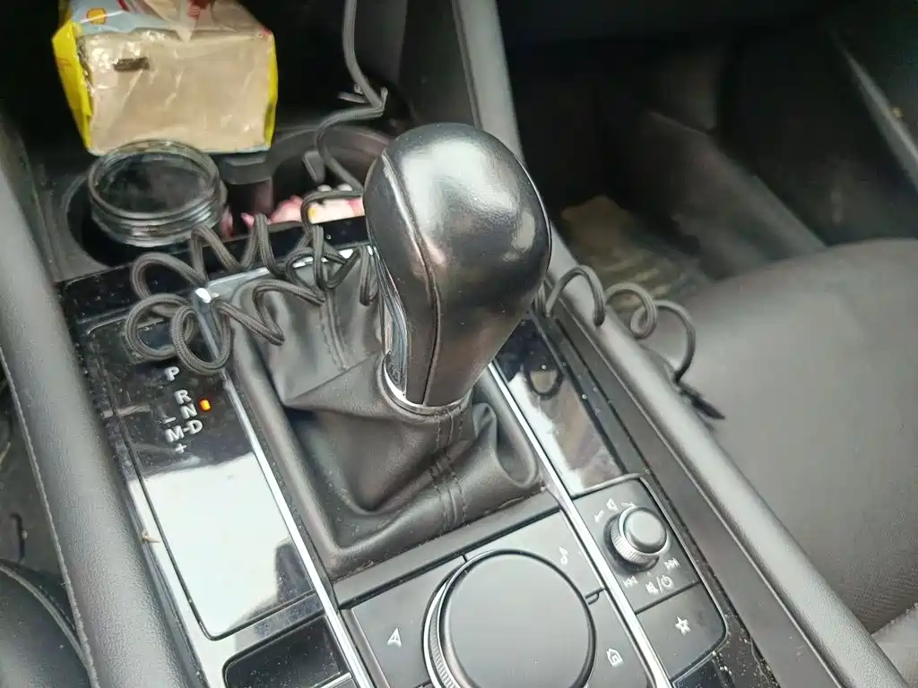Mazda3 Angkesela 2022 2.0L Automatic Premium Edition купить на сайте DeffCars