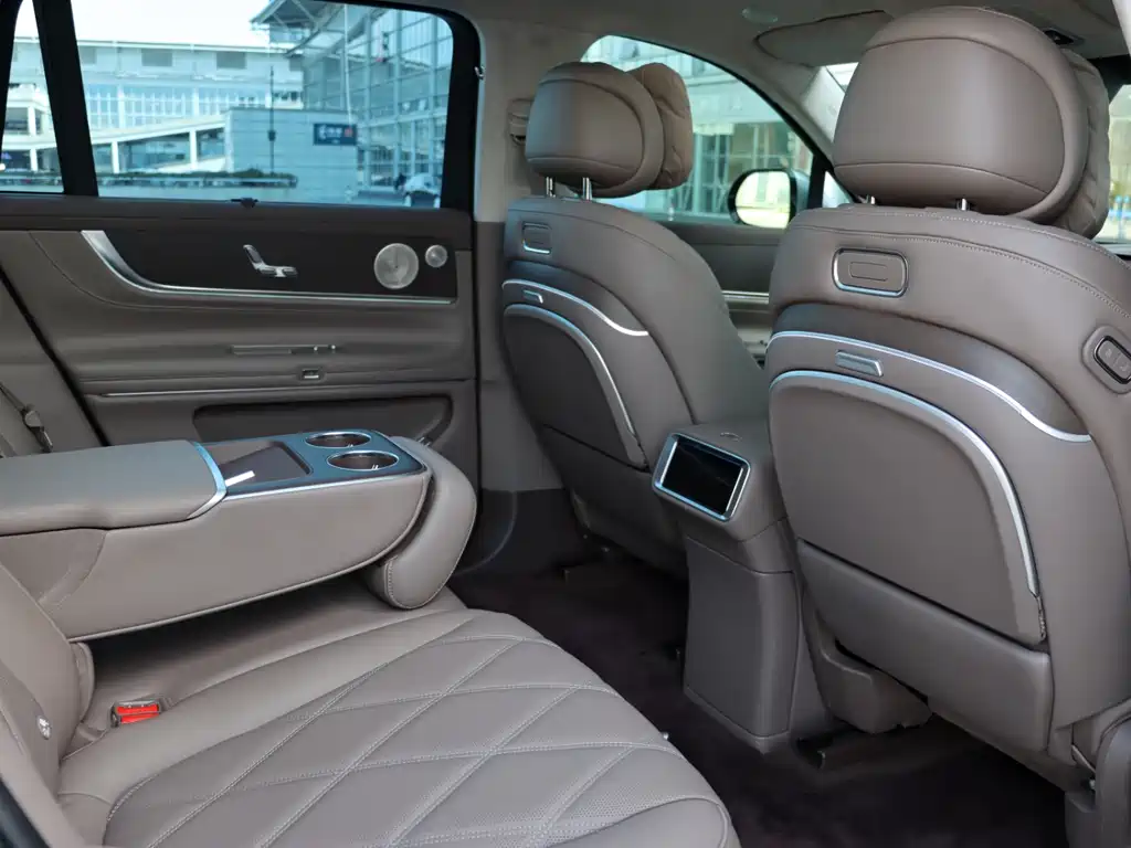 Wenjie M9 2025 extended range Ultra version 52kWh 5-seat version 192-line lidar) купить на сайте DeffCars