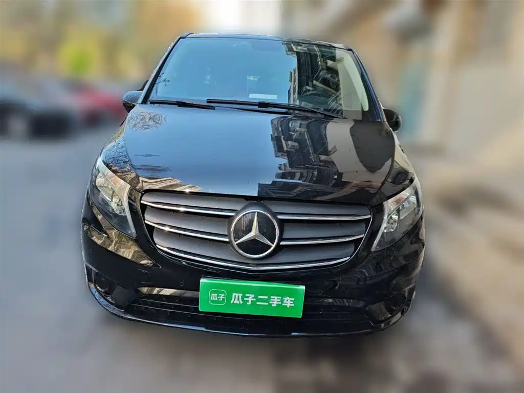 Vito 2023 2.0T Business Edition 7 seats купить на сайте DeffCars