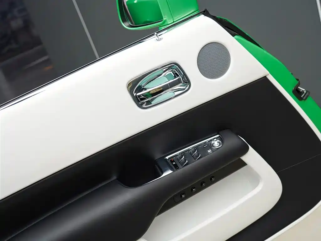 Phantom 2018 6.6T standard model купить на сайте DeffCars