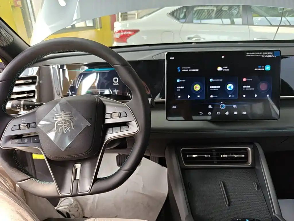 Qin L 2024 DM-i 120KM leading model купить на сайте DeffCars