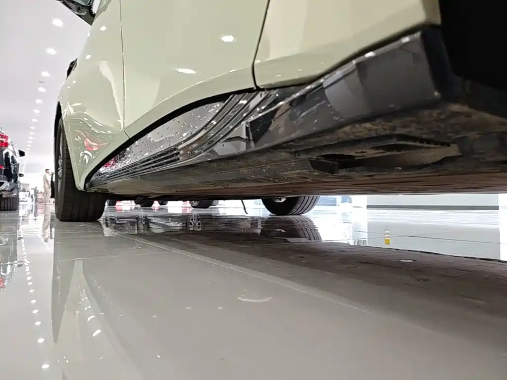 Hongqi EH7 2024 690 Pro купить на сайте DeffCars