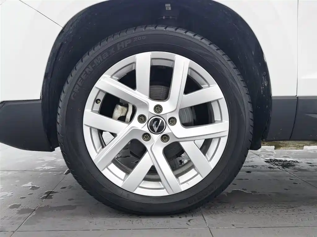 Jetta VS7 2023 280TSI automatic aggressive version купить на сайте DeffCars