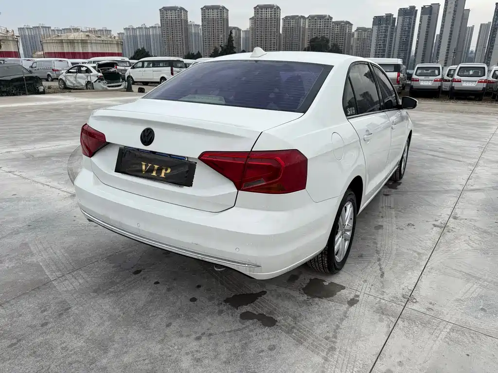 Jetta 2017 1.5L automatic luxury model купить на сайте DeffCars