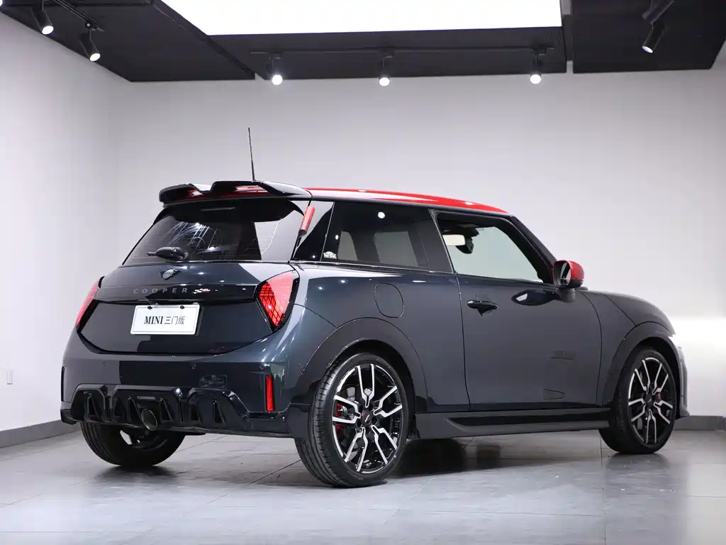 MINI JCW 2025 JOHN COOPER WORKS купить на сайте DeffCars