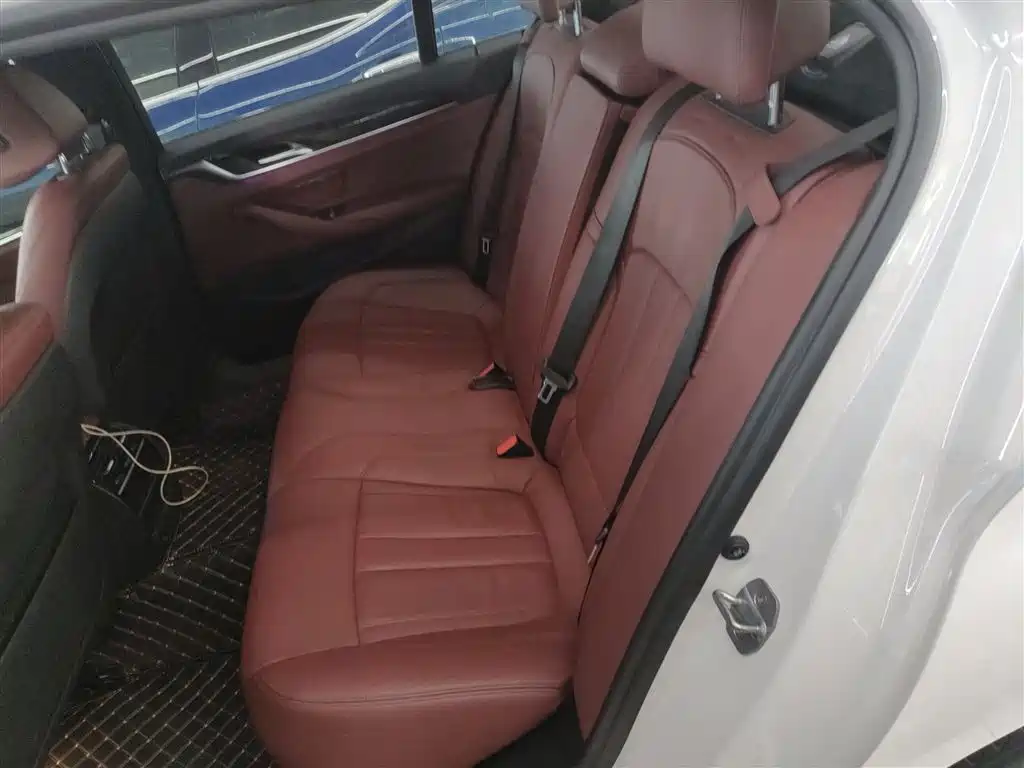 BMW 5 Series 2018 facelift 530Li leading M sports package купить на сайте DeffCars