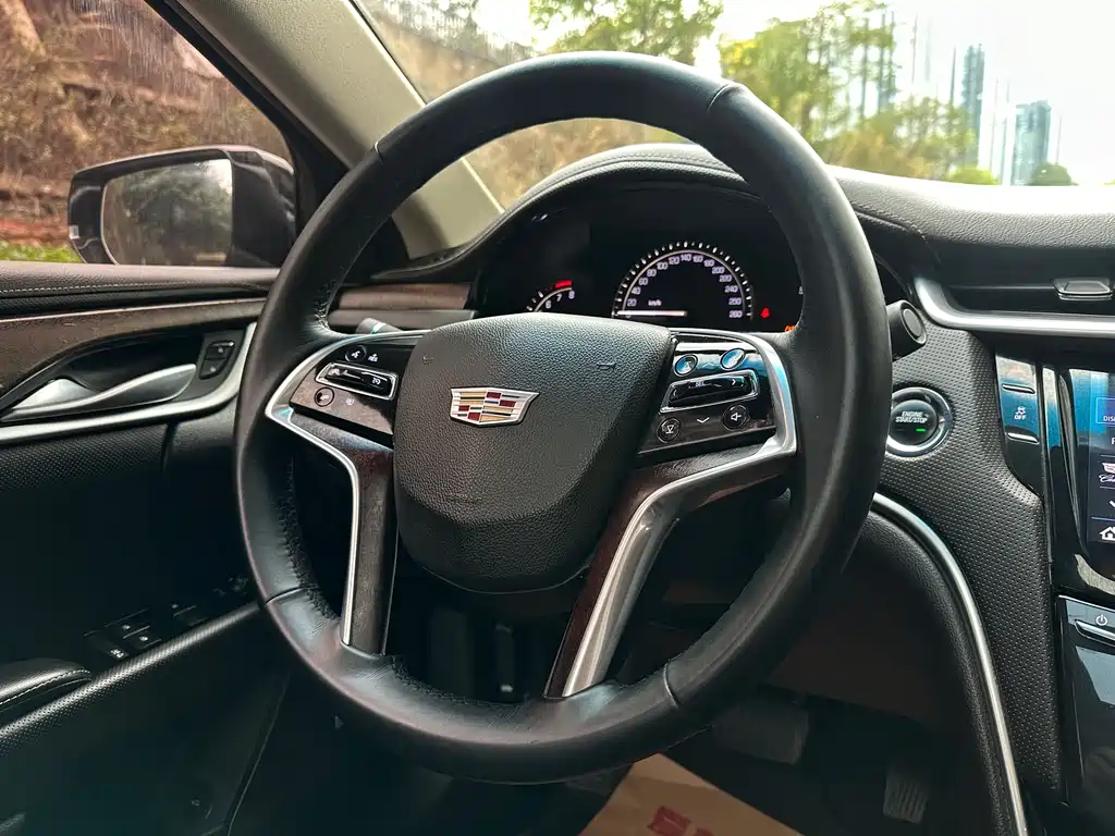 Cadillac XTS 2018 28T Elite купить на сайте DeffCars