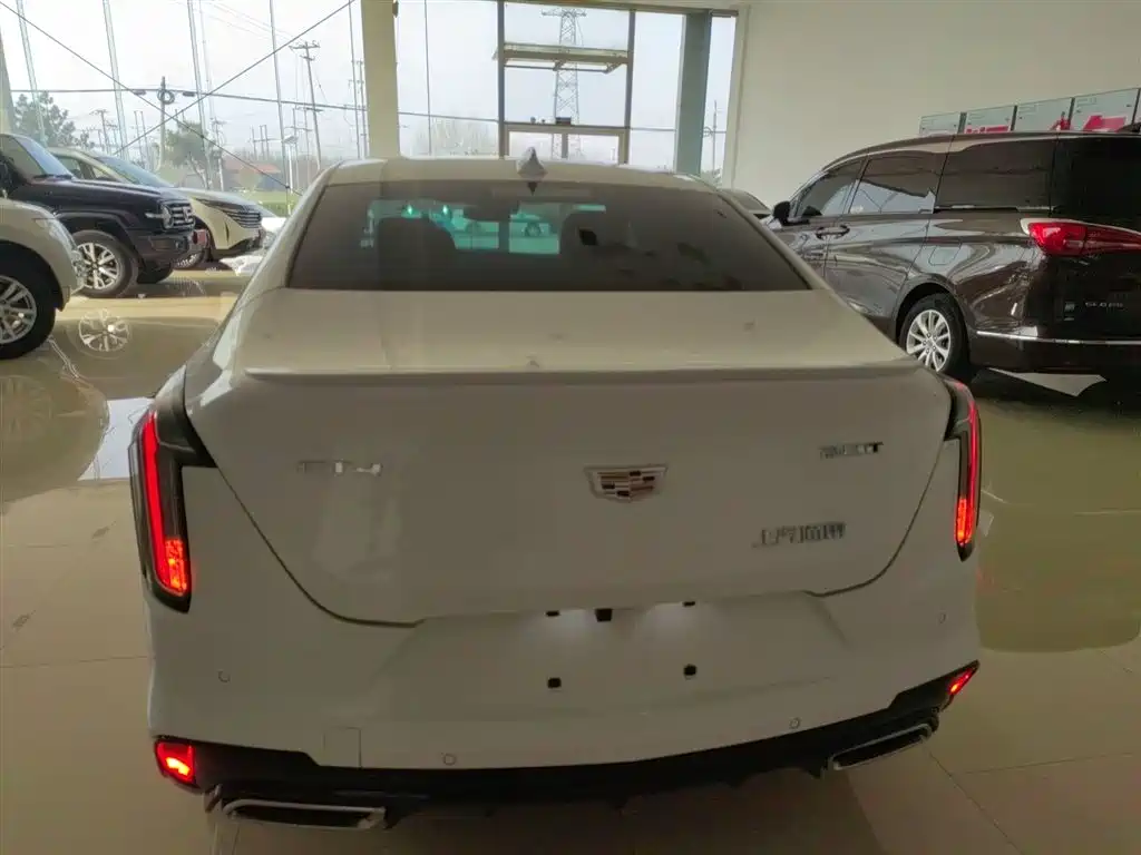Cadillac CT4 2021 28T Fashion Model купить на сайте DeffCars