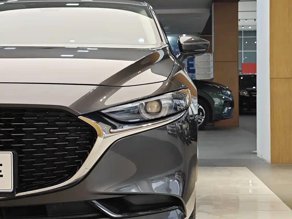 Mazda3 Angkesela 2021 2.0L Automatic Premium Edition купить на сайте DeffCars