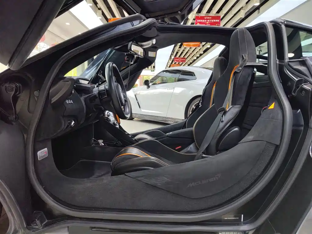 McLaren 720S 2019 4.0T Coupe купить на сайте DeffCars