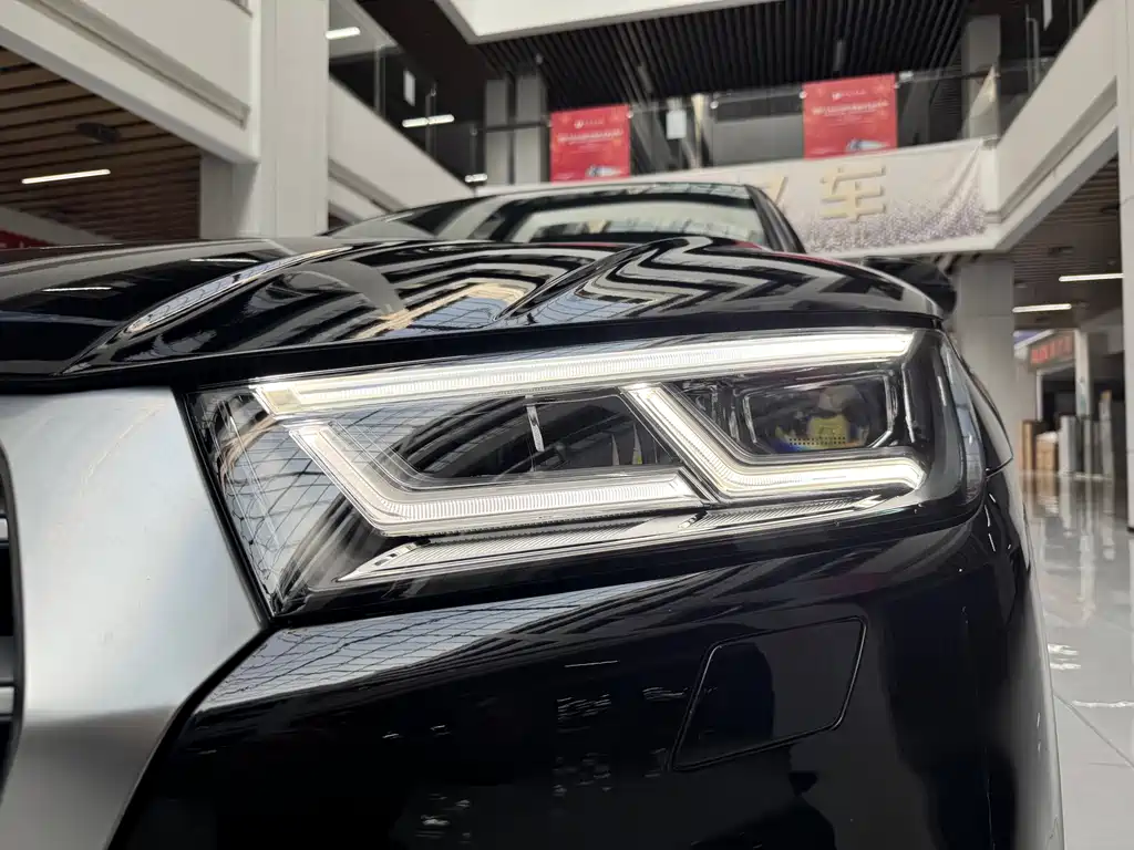 Audi Q5L 2020 facelift 40 TFSI enjoys fashionable style купить на сайте DeffCars