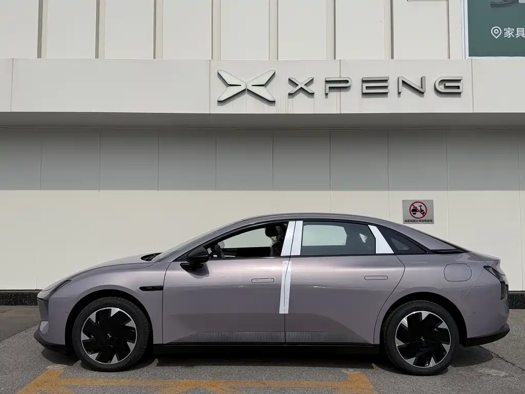 Xpeng MONA M03 2025 Model 515 Long Battery Life Plus купить на сайте DeffCars