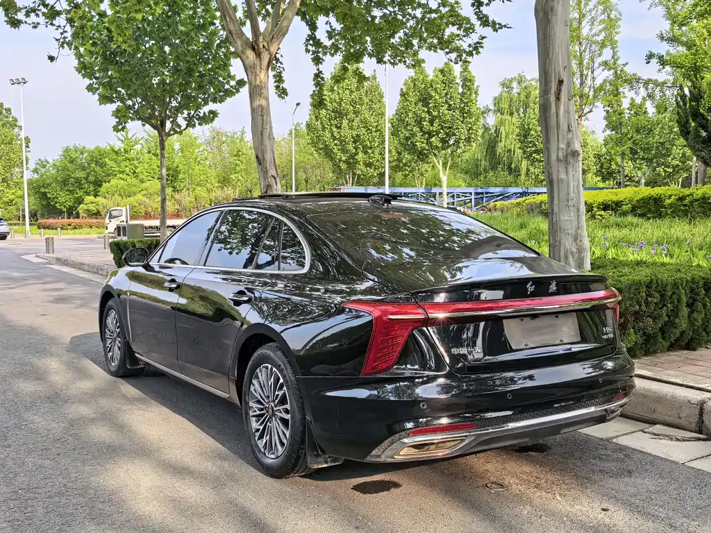 Hongqi H5 2023 2.0T Automatic Intelligent Connected Flag Edition купить на сайте DeffCars