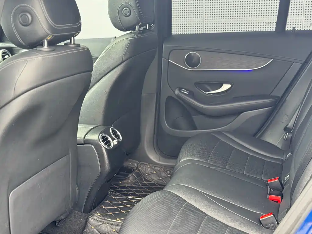 Mercedes-Benz GLC Coupe 2020 GLC 300 4MATIC Coupe SUV купить на сайте DeffCars