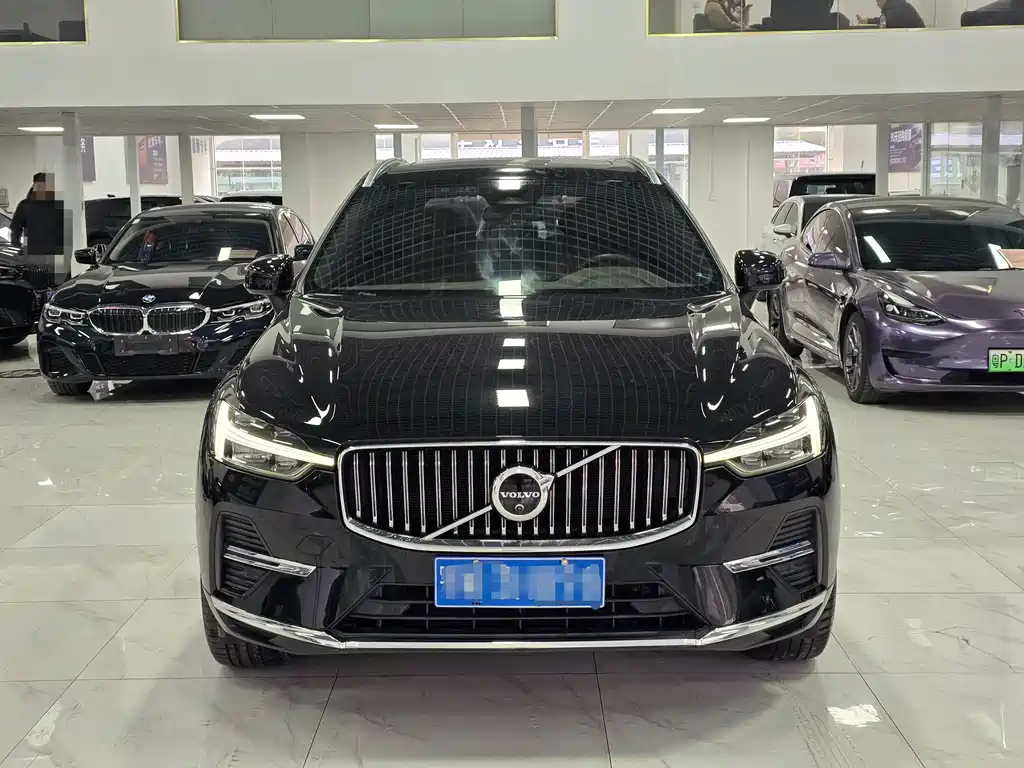 Volvo XC60 2023 B5 four-wheel drive Zhiyi Luxury Edition купить на сайте DeffCars