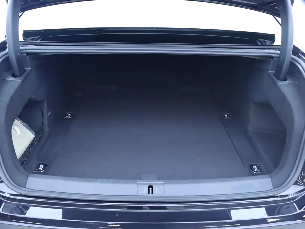 Huiang 2021 380TSI Deluxe Edition купить на сайте DeffCars