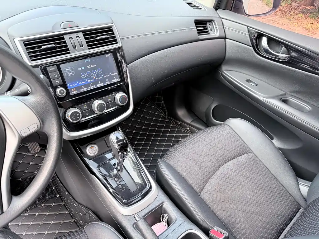 Tiida 2016 1.6L CVT Smart Travel Edition купить на сайте DeffCars