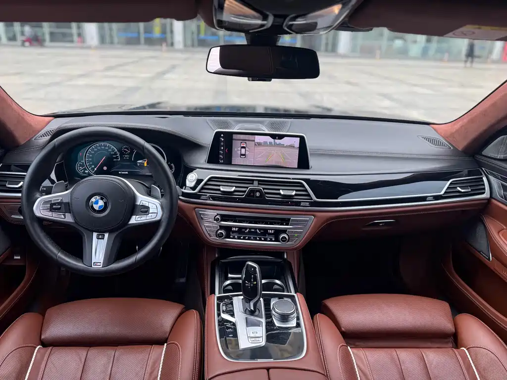 BMW 7 Series 2018 740Li xDrive Exclusive Excellence Package купить на сайте DeffCars