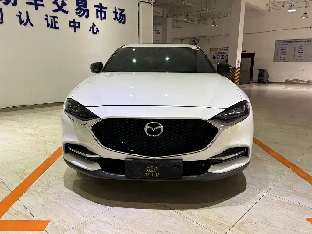 Mazda CX-4 2021 2.0L automatic two-wheel drive Blue Sky Vitality Edition купить на сайте DeffCars