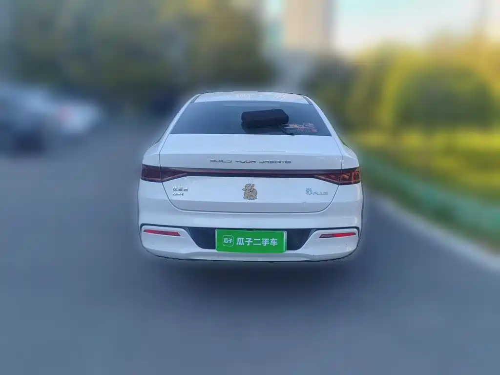 Qin PLUS 2024 Honor Edition DM-i 55KM Leading Type купить на сайте DeffCars