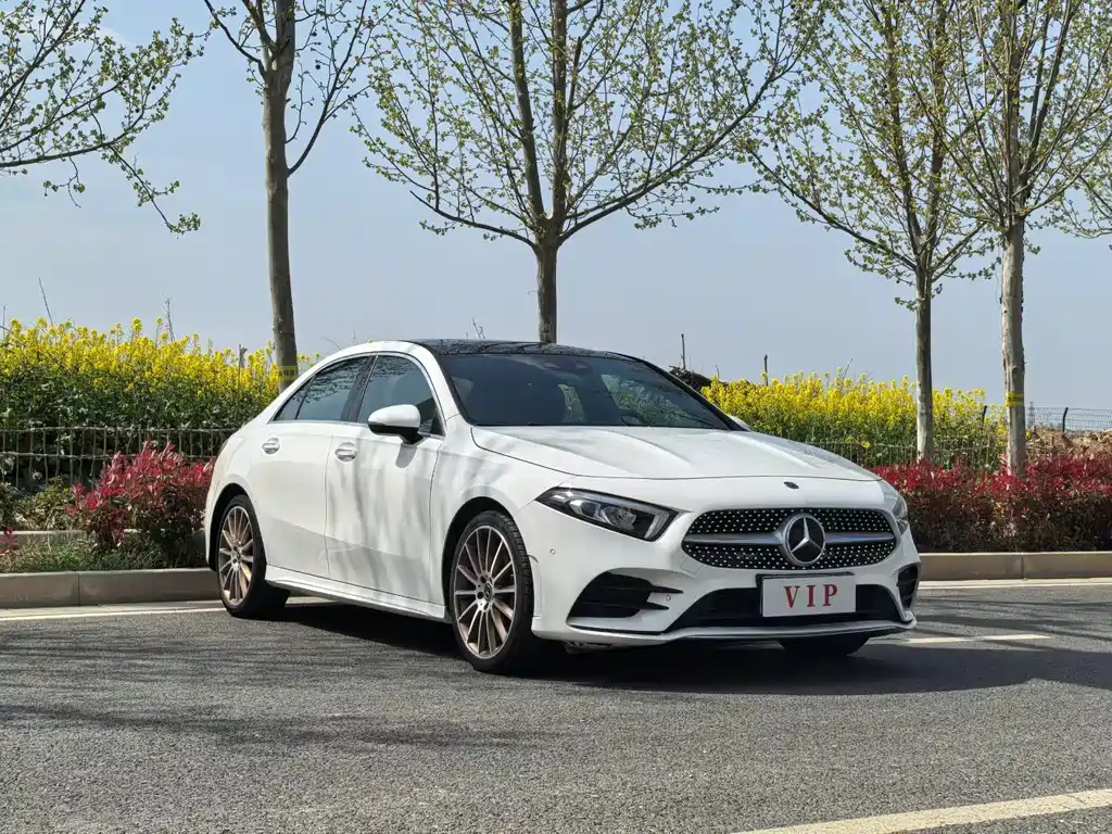 Mercedes-Benz A-Class 2019 A 200 L sports sedan first special edition купить на сайте DeffCars