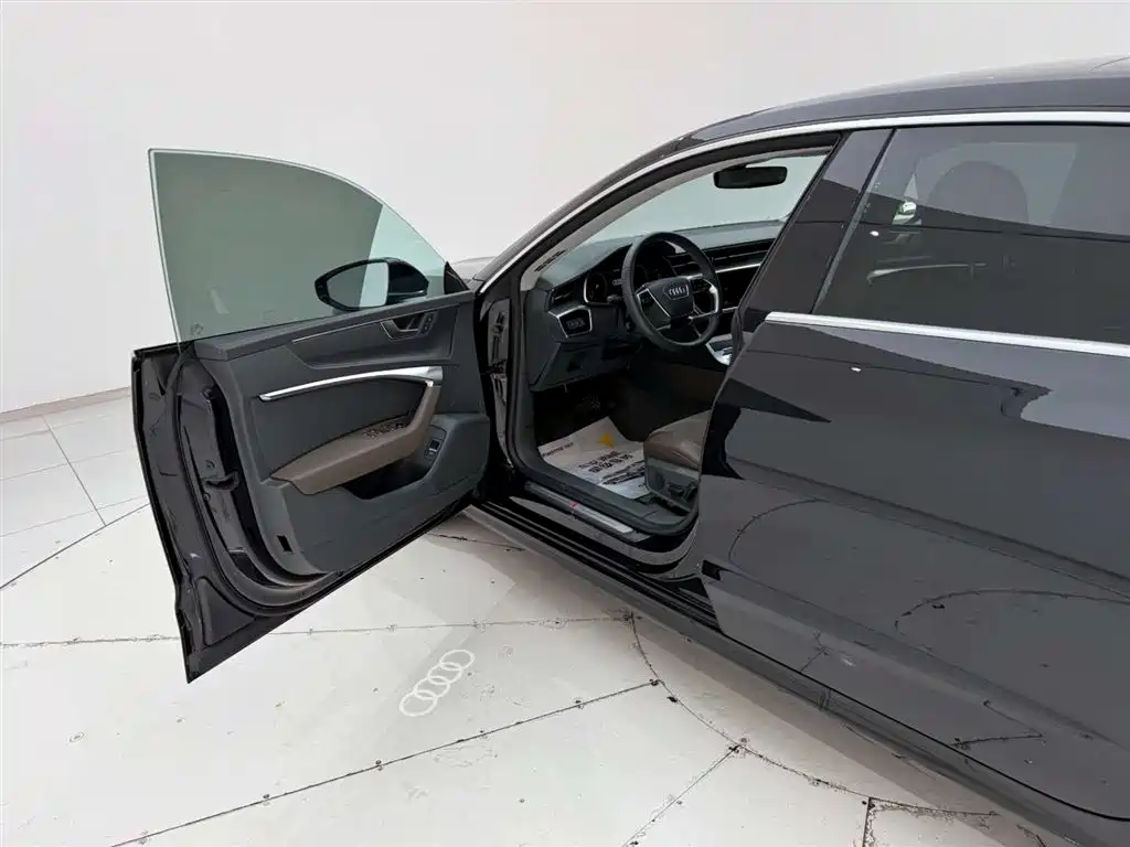 Audi A7L 2022 45 TFSI S-line Dream Future Edition купить на сайте DeffCars