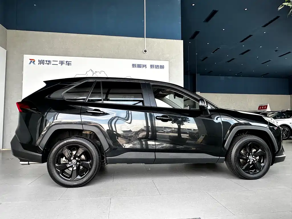 RAV4 Rongfang 2021 dual engine 2.5L E-CVT four-wheel drive elite PLUS version купить на сайте DeffCars