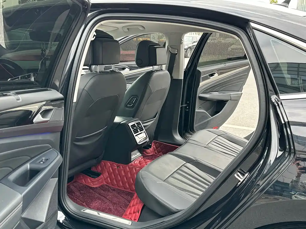 Passat 2024 380TSI Starry Sky Deluxe Edition купить на сайте DeffCars