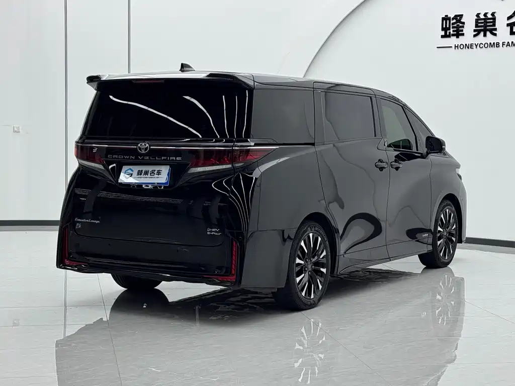 Wilfa 2024 Crown Dual Engine 2.5L Supreme Executive Edition купить на сайте DeffCars