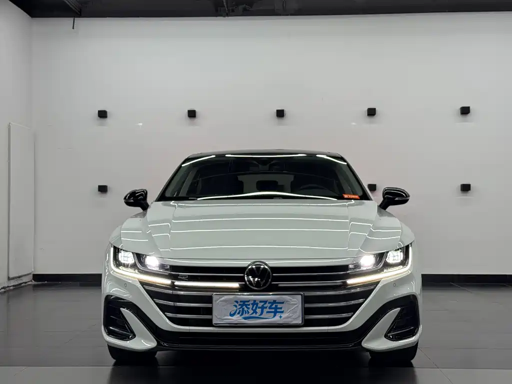 FAW-Volkswagen CC 2023 380TSI eye-catching version купить на сайте DeffCars