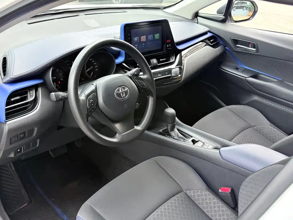 Toyota C-HR 2022 2.0L Comfort Edition купить на сайте DeffCars