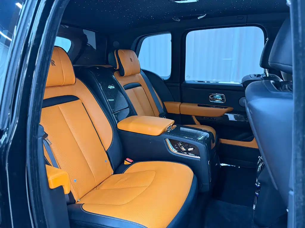 Cullinan 2020 Black Badge купить на сайте DeffCars