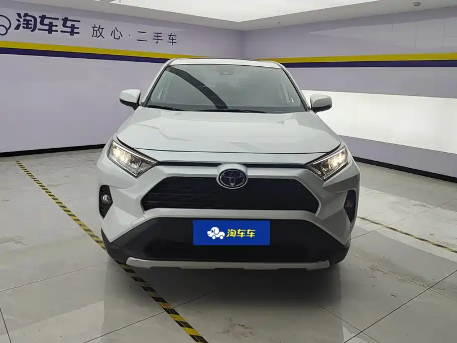 RAV4 Rongfang 2022 2.0L CVT two-wheel drive fashion version купить на сайте DeffCars