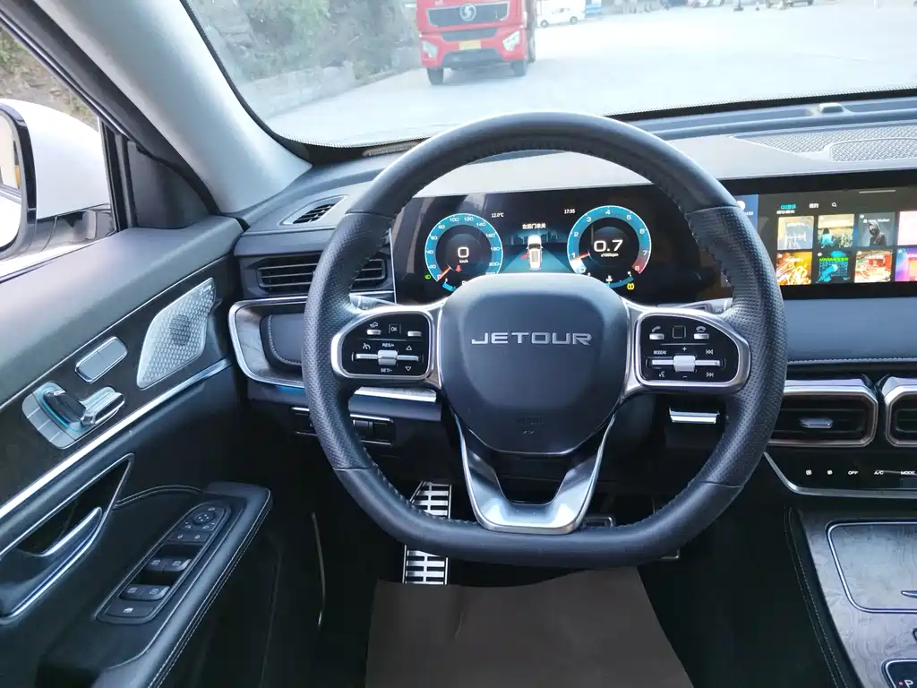 Jietu X70 PLUS 2021 facelift 1.6T DCT ground 7 seats купить на сайте DeffCars