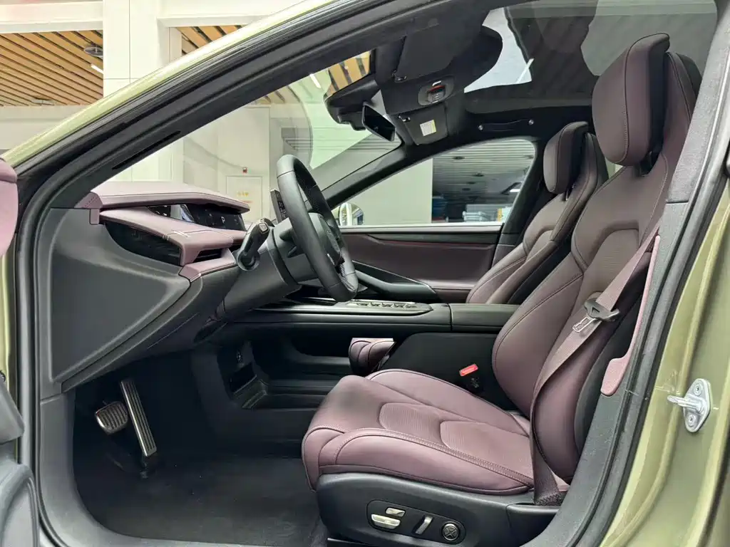 Xiaomi SU7 2024, four-wheel drive, ultra-long battery life, high-end smart driving Max version купить на сайте DeffCars