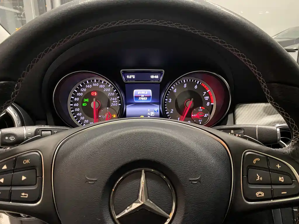 Mercedes-Benz GLA 2016 GLA 220 4MATIC Fashion Model купить на сайте DeffCars