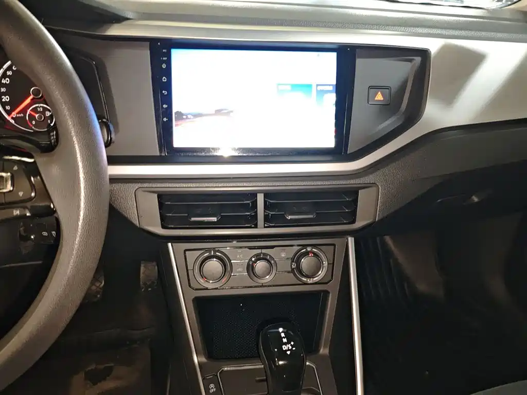 Polo 2019 Plus 1.5L Automatic Panoramic Enjoyment Edition купить на сайте DeffCars