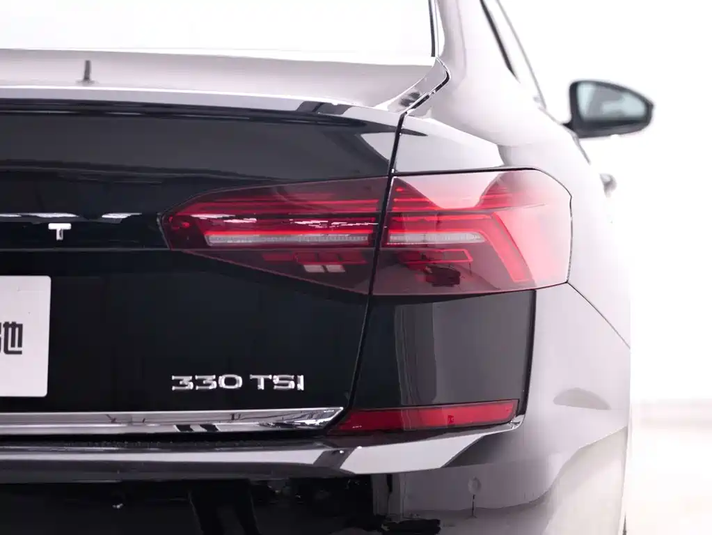 Passat 2019 330TSI Deluxe Edition National VI купить на сайте DeffCars