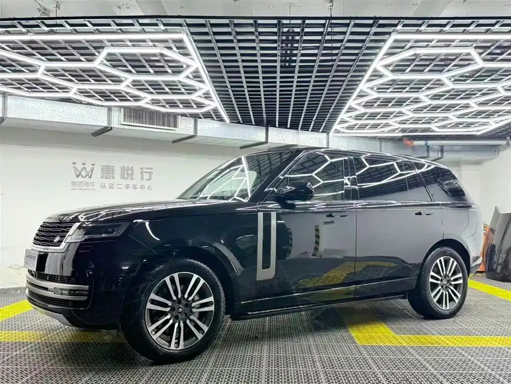 Range Rover 2024 3.0 L6 400PS Extended Edition купить на сайте DeffCars