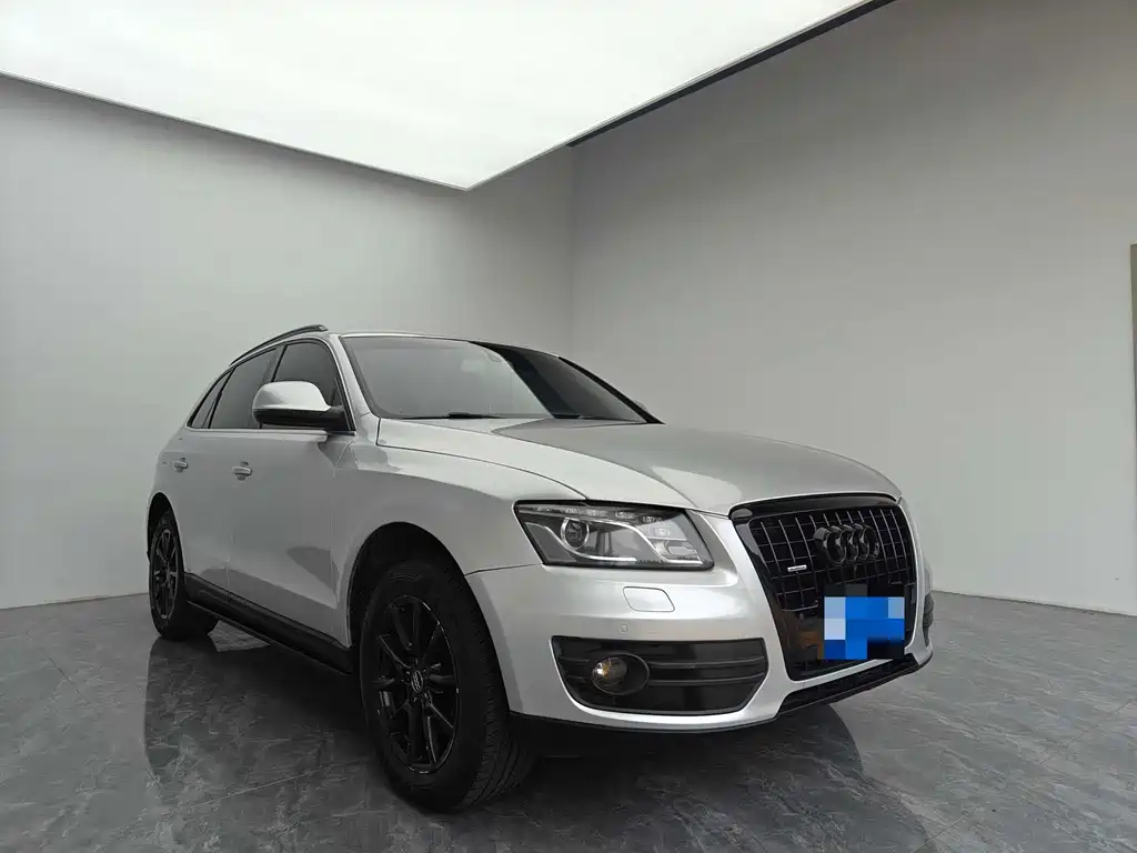 Audi Q5 2012 2.0TFSI comfort model купить на сайте DeffCars