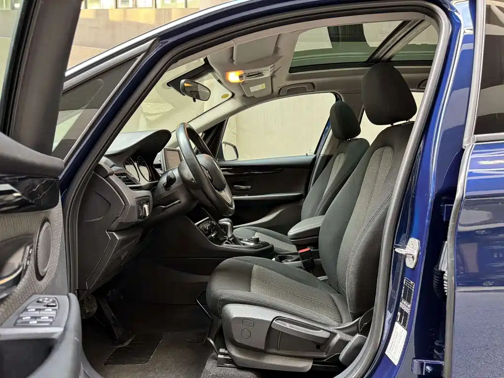 BMW 2 Series Station Wagon 2018 218i Fashion Model купить на сайте DeffCars