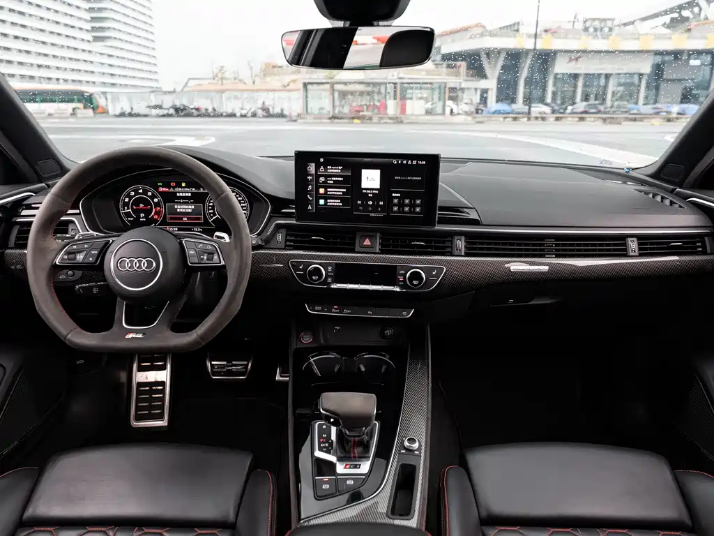 Audi RS 4 2022 RS4 Avant Obsidian Edition купить на сайте DeffCars