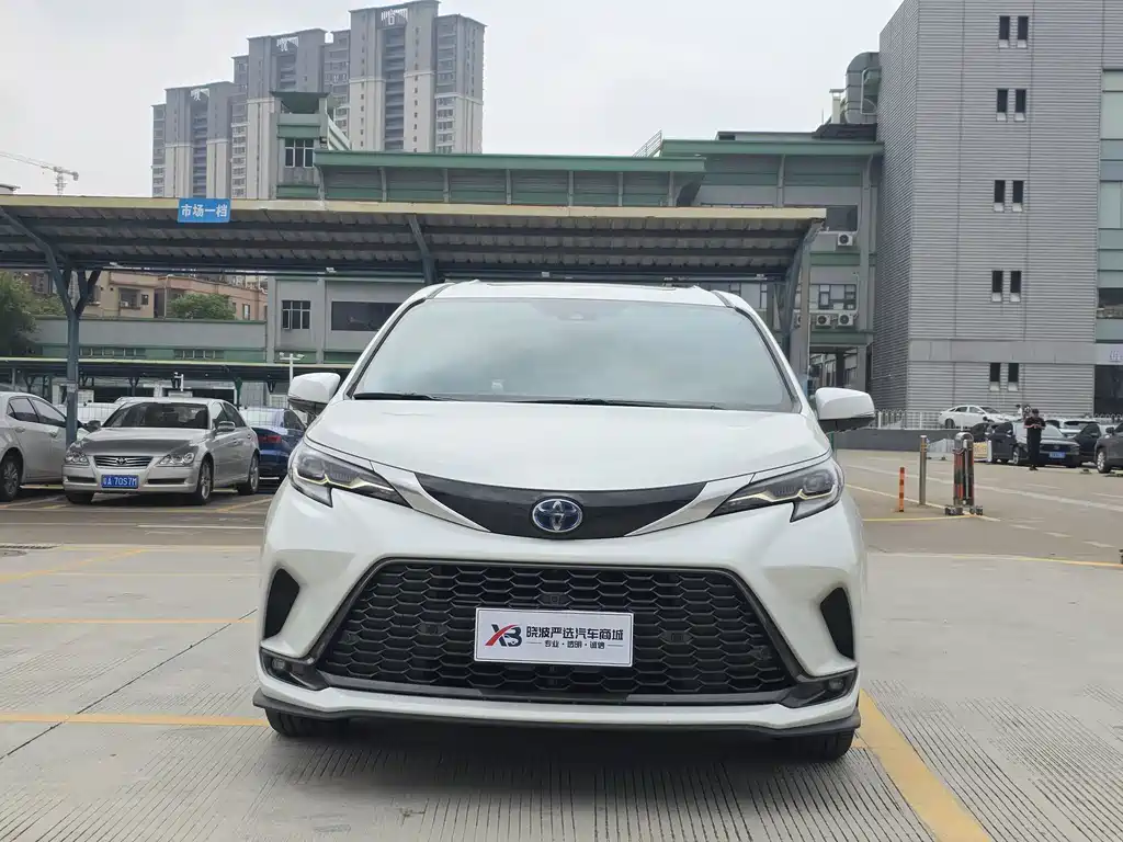 Grevia 2023 2.5L Hybrid Monarch VIP Edition купить на сайте DeffCars